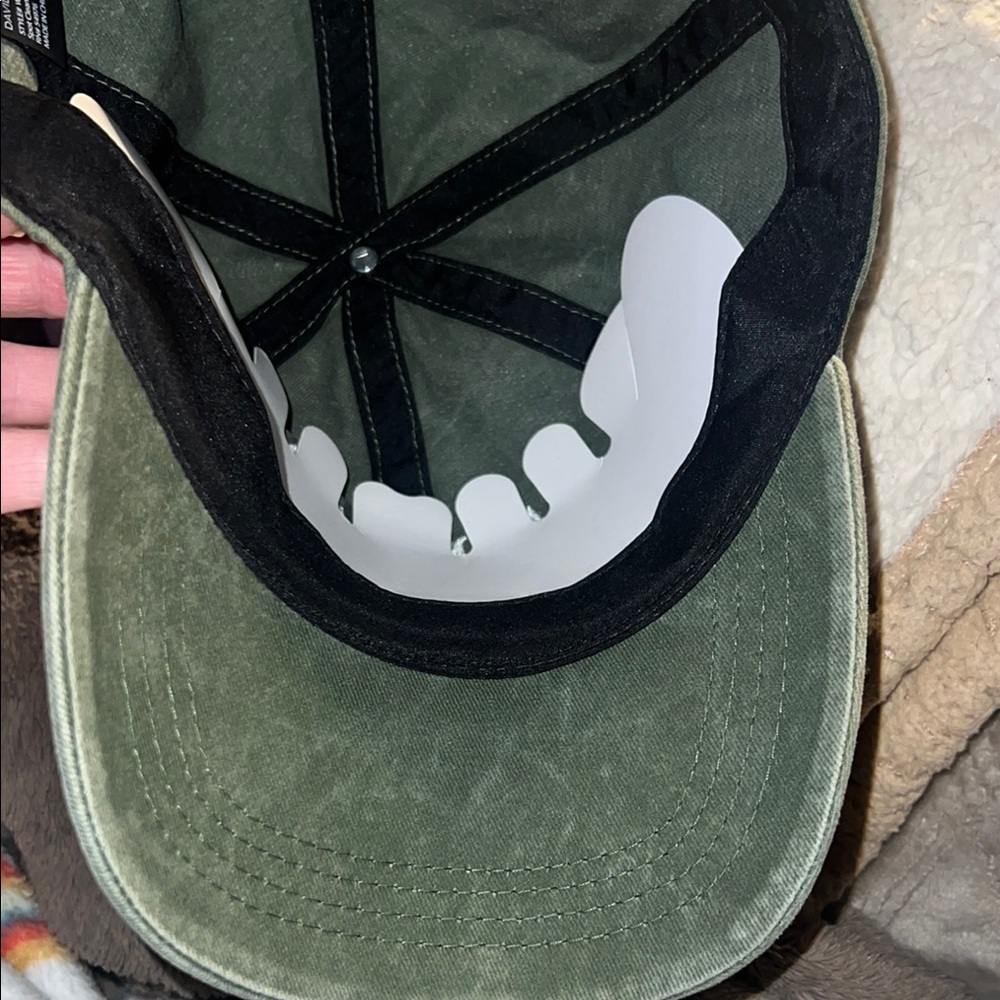 Horse 🐎 Enthusiasts Hat w/White Embroidery & Rhinestones✨on horseshoes🤩 {NWT} - Picture 11 of 14